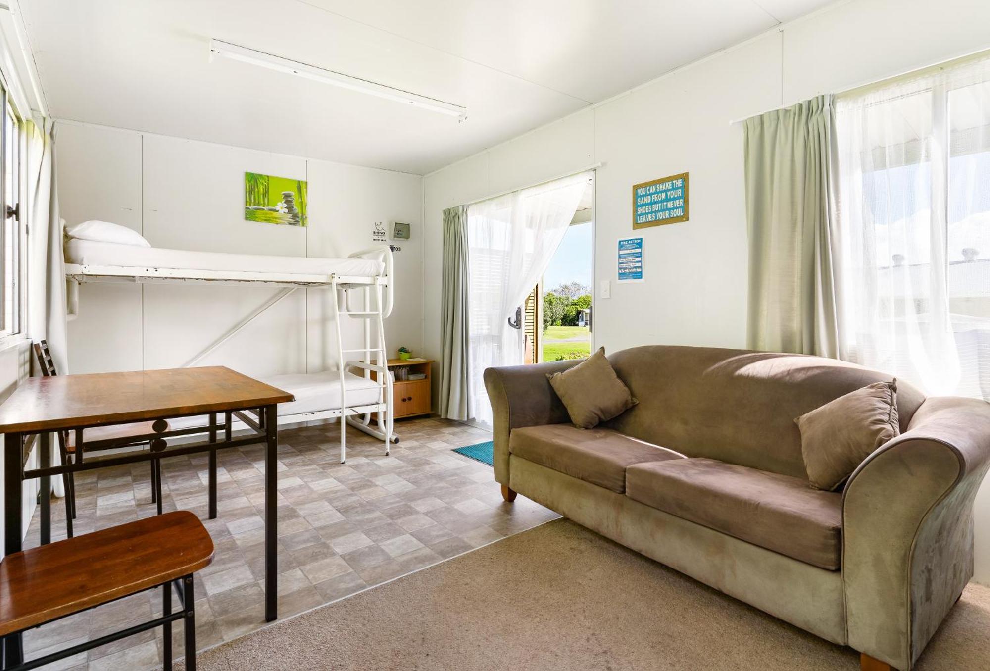 Port Waikato Holiday Park Exterior foto